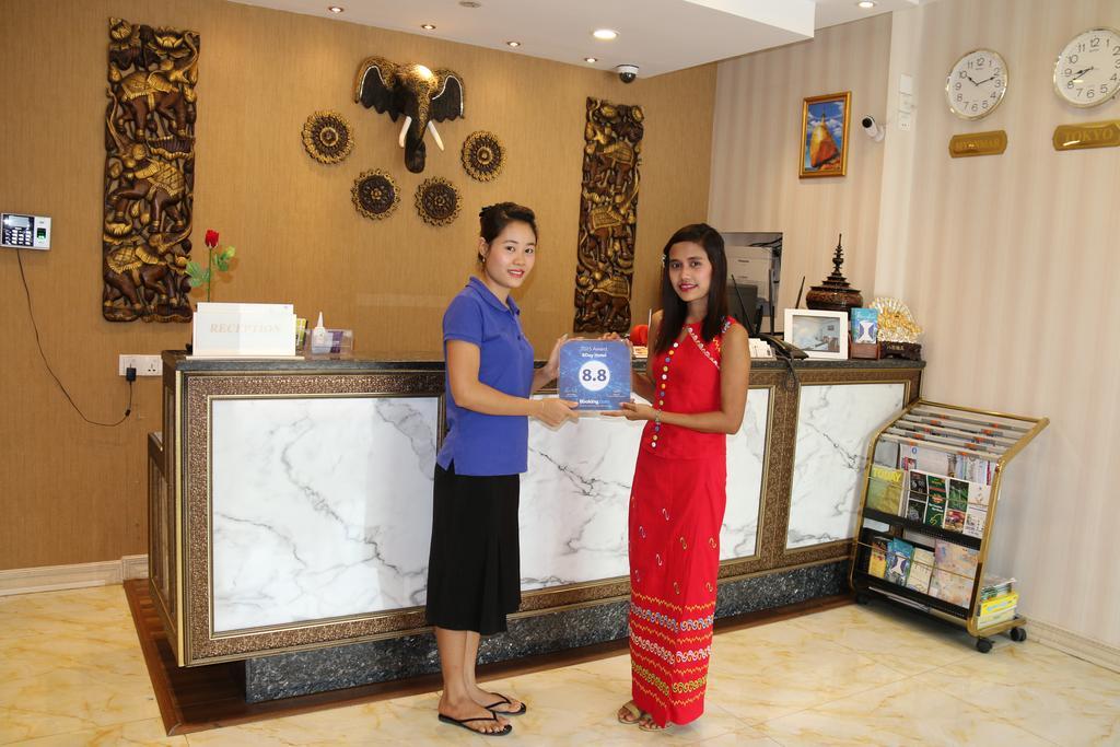 8Day Hotel Rangoon Buitenkant foto