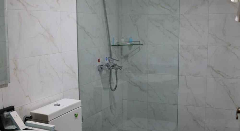 8Day Hotel Rangoon Buitenkant foto